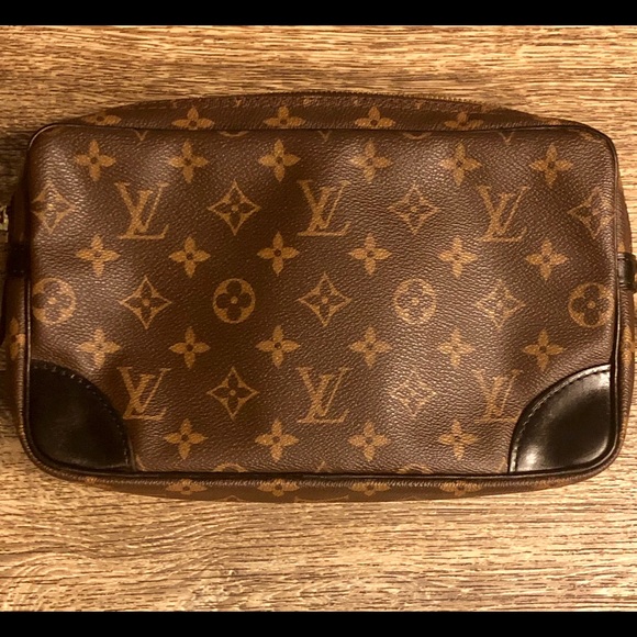 Louis Vuitton Marley Dragone Clutch - Picture 2 of 7